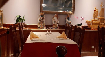 Golden River À l'intérieur