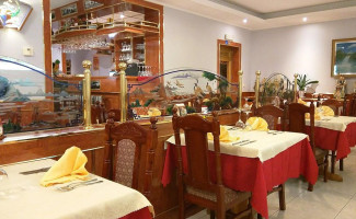 Golden River À l'intérieur