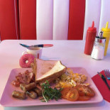 The Free Road Nourriture