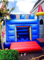 Odysseus Palace Extérieur