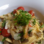 Mistinguett Nourriture