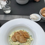 Mistinguett Nourriture