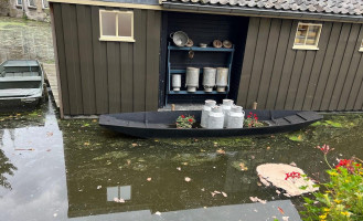 Chaplin's B.v. Gouda outside