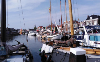 El Burro Tapas Outside