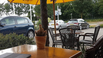 D'n Brabander Exterior