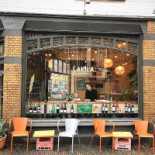 Lakila À l'intérieur