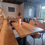 Meat The Butcher Dentro