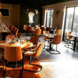 Meat The Butcher Dentro