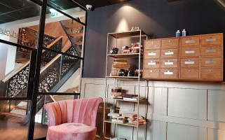 Le Barrage À l'intérieur