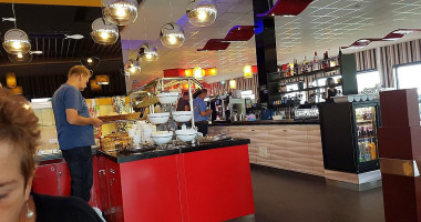 Eetpark B.v. Beilen À l'intérieur