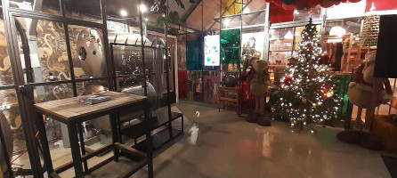 De Brielsche Aap Esterno