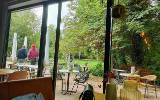 De Brielsche Aap Esterno