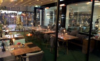 Gino's Grillhuis Extérieur