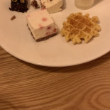 Breed Almere Bv Nourriture