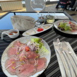 Bij Brons Nourriture