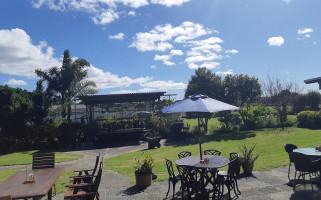 Pyramide Buitenpost Exterior