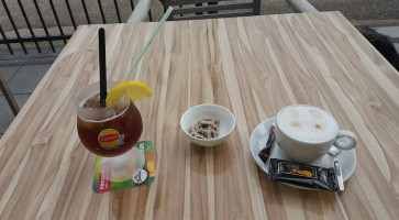 Cafe 't Berghoes drink