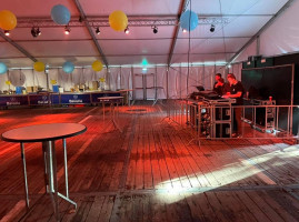 Cafe De Zwaan Bv Son En Breugel inside