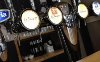 Cafe De Zwaan Bv Son En Breugel drink