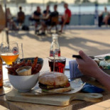 Strandbar Thuishaven Minuman