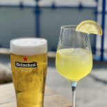 Strandbar Thuishaven Minuman
