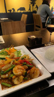 Cho Fah Eathai food