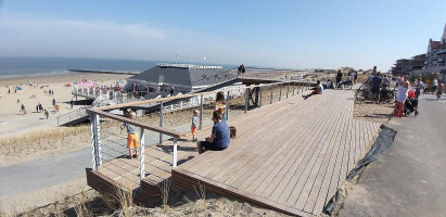 Brasserie Loulou outside