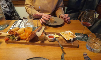Eetcafe De Lamoraal Bergen Noordholland drink