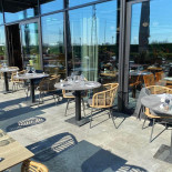 Greg’s Snacks Exterior