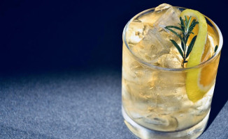 Eetcafe Cafetaria Eendrum Bebida