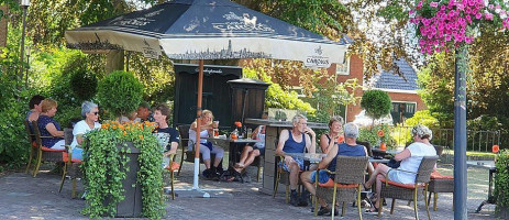 Twents Noabers outside