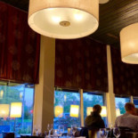 Tong Ah À l'intérieur