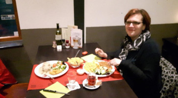 Café-brasserie Merode Comida