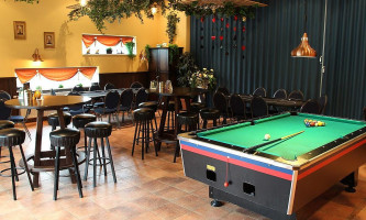 Cafe Restaurant Snackbar De Pyramide Opmeer inside