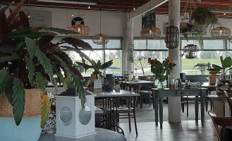 Strandpaviljoen 't Oude Strandhuys Workum Dentro