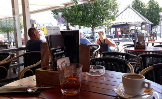 Café 't Raedthuys Hulst Boisson