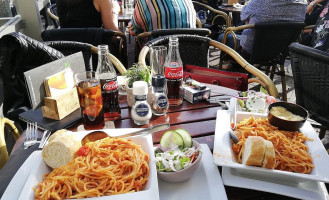 Café 't Raedthuys Hulst Boisson