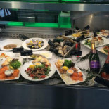 Bubbles Seafood Wine Comida