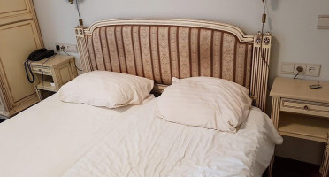 Royal Van Gent drink