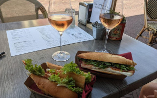 't Broodjesatelier Bebida