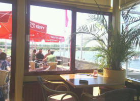 V.o.f. Paviljoen 'de Meerkoet' Wolphaartsdijk Inside