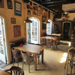 Cafe De Pompier À l'intérieur