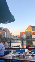 Cafe Sjiek outside