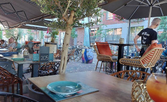 Tres Tapasbar Veenendaal outside