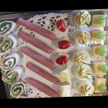 Café Cafetaria Eetcafé 'n Tip Boisson