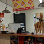 Café Cafetaria Eetcafé 'n Tip À l'intérieur