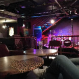 Schatteman À l'intérieur