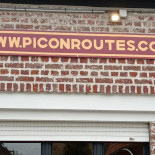 Redmond's Irish Pub Extérieur