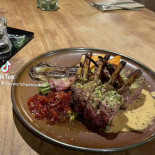 't Koekoeksnest Nourriture