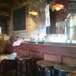 The Half Moon À l'intérieur